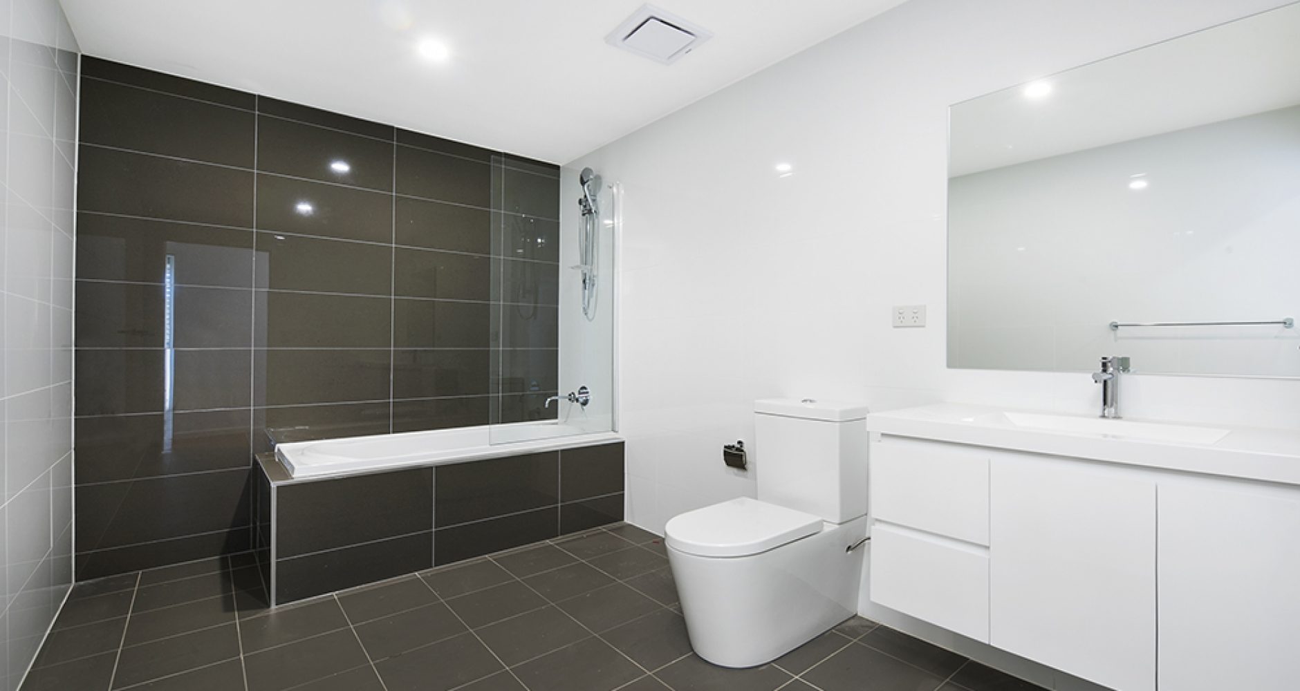 both shower & tub both shower & tub